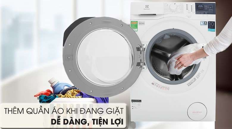 Thêm quần áo khi máy đang giặt tiện lợi - Máy giặt Electrolux Inverter 9 kg EWF9024BDWA Mẫu 2019